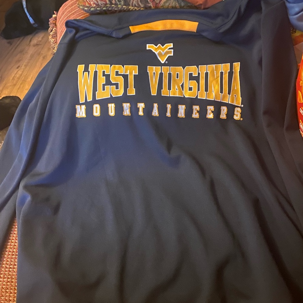 Fan Tee